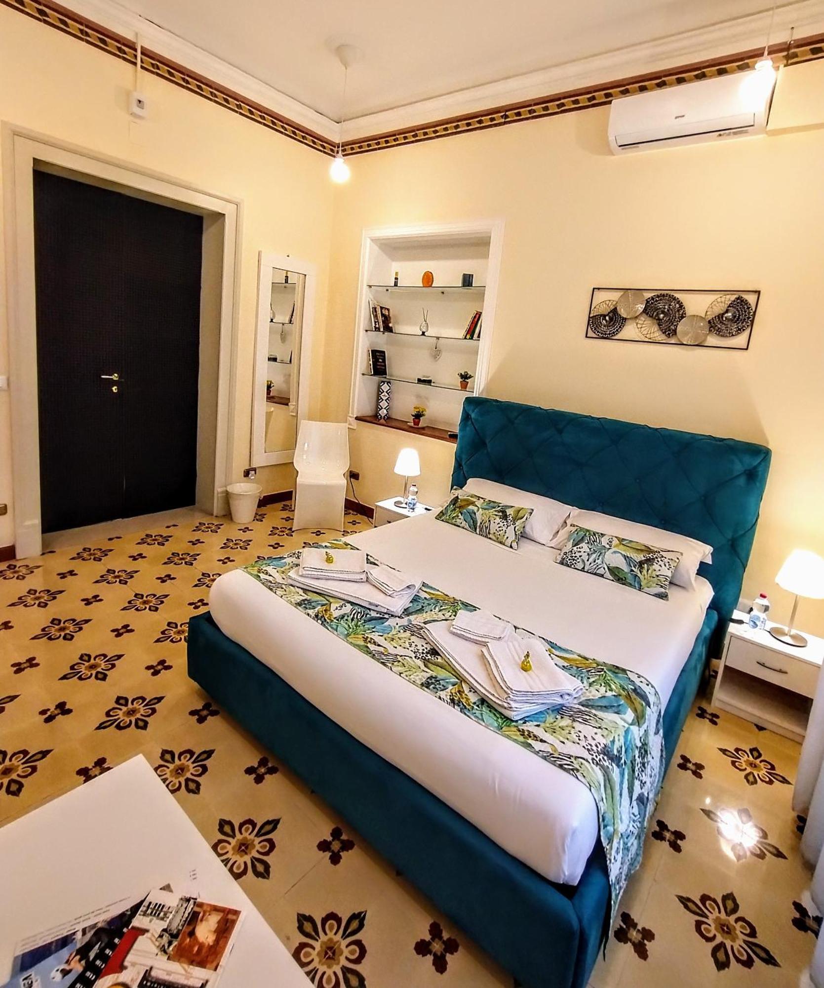 Suleima B&B Messina Centro Exteriör bild