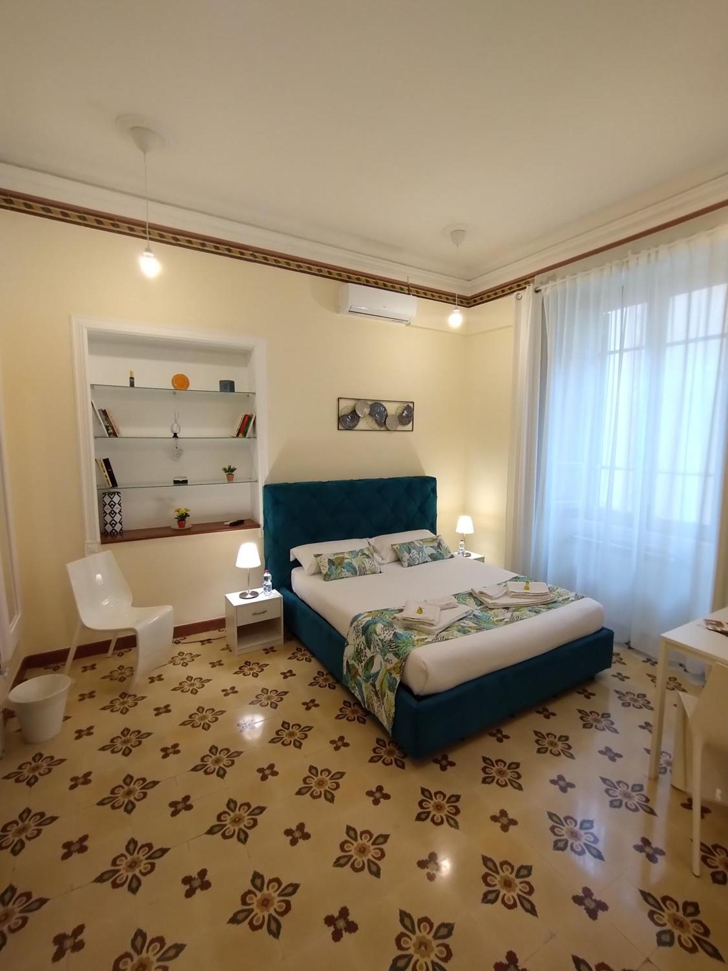 Suleima B&B Messina Centro Exteriör bild
