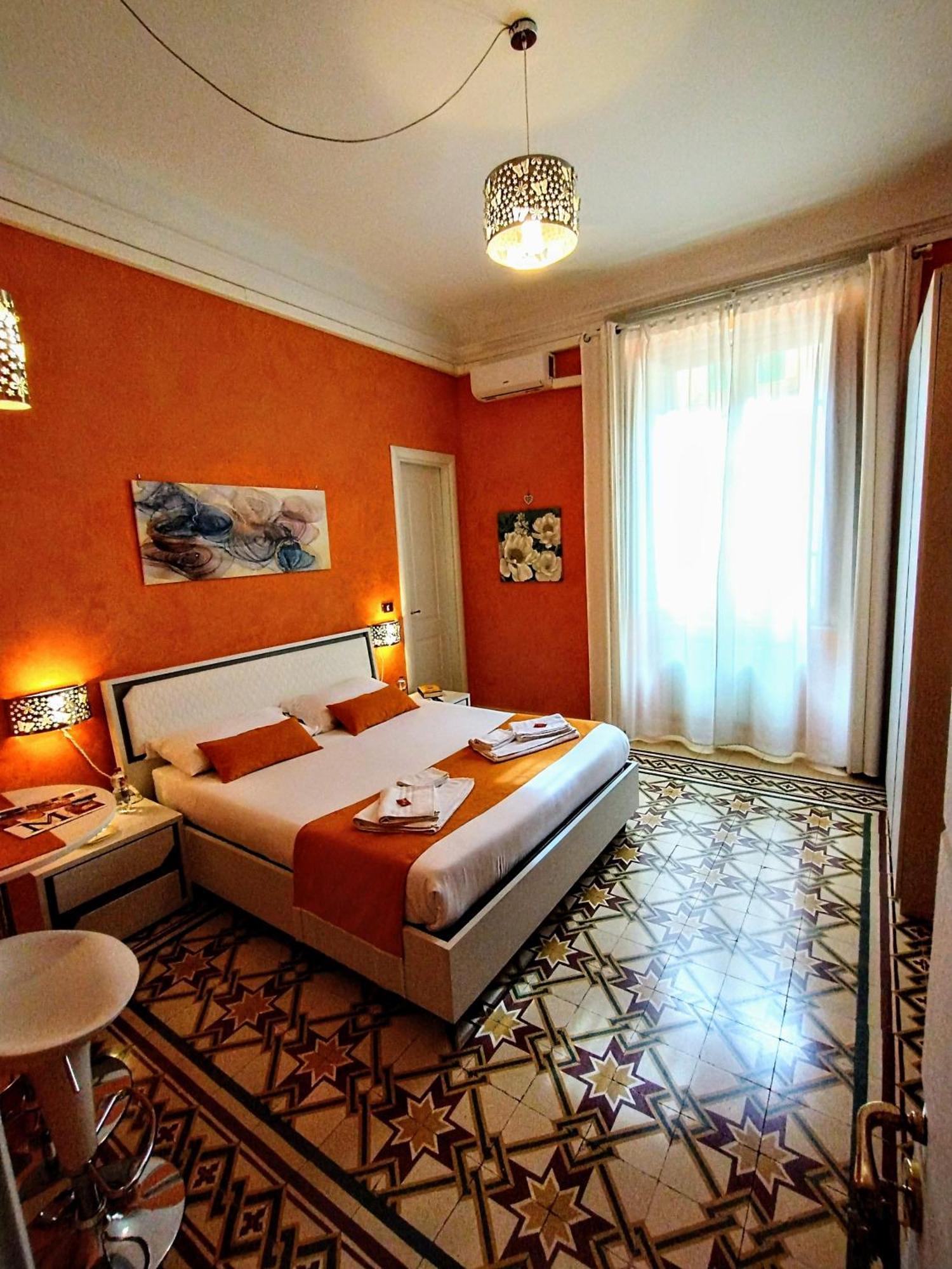 Suleima B&B Messina Centro Exteriör bild