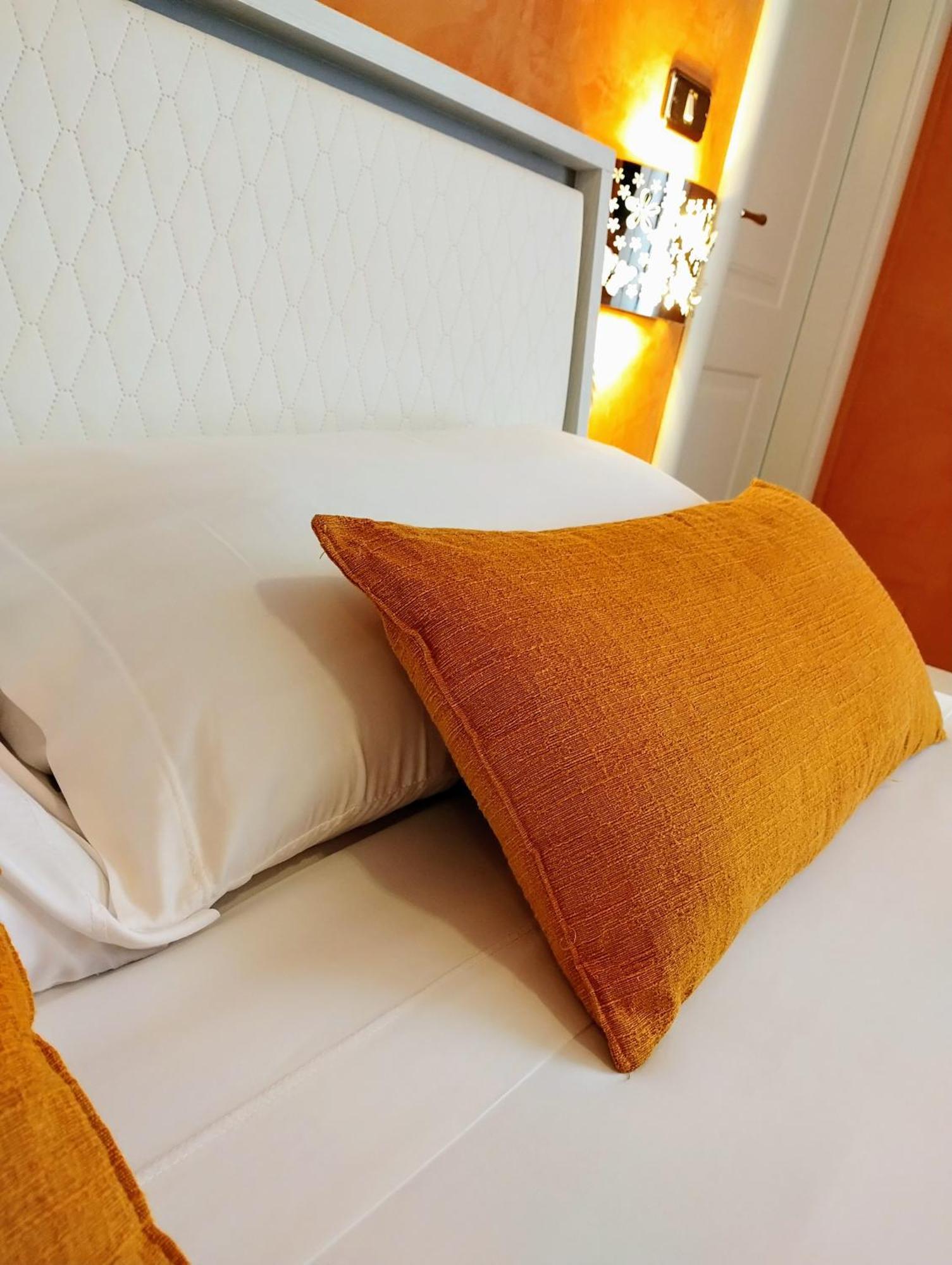 Suleima B&B Messina Centro Exteriör bild