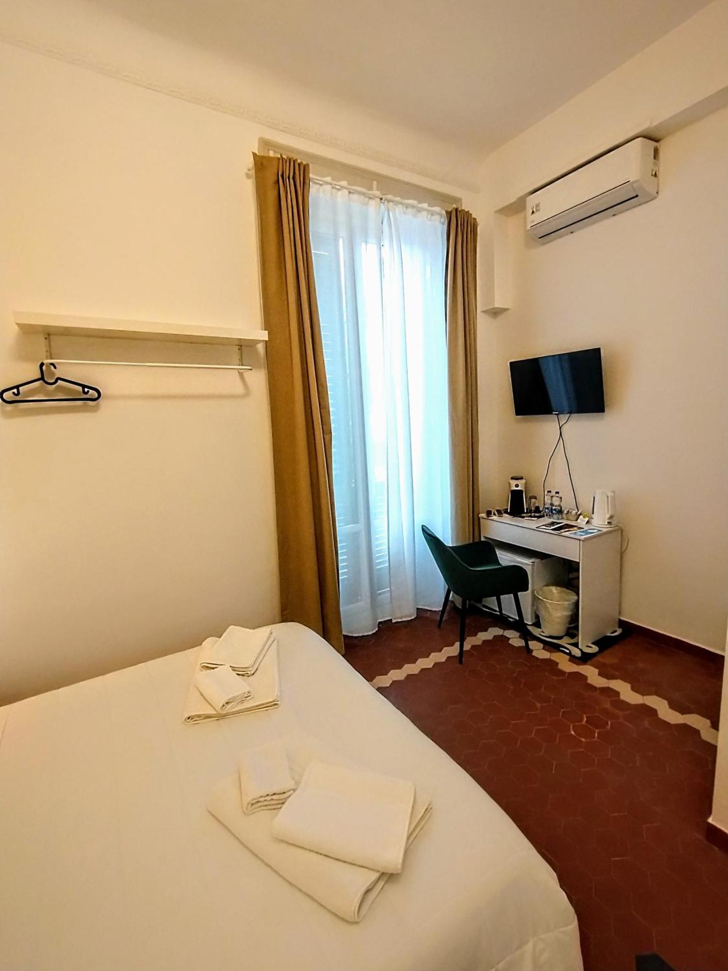 Suleima B&B Messina Centro Exteriör bild