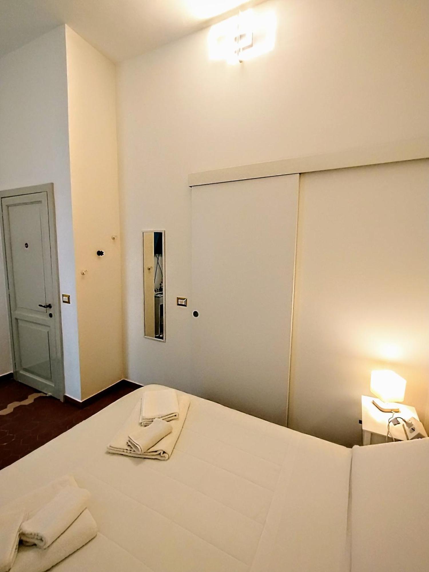 Suleima B&B Messina Centro Exteriör bild