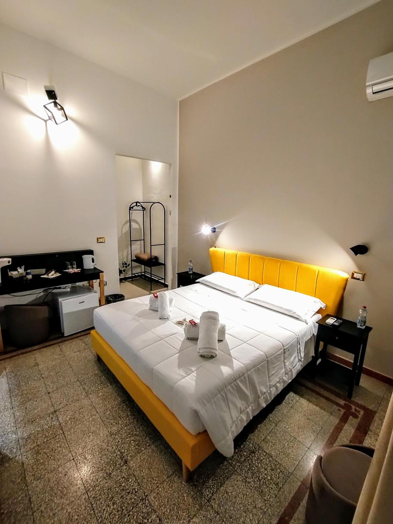 Suleima B&B Messina Centro Exteriör bild